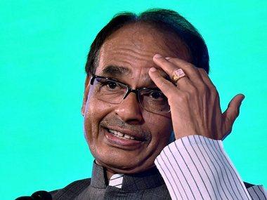 Khargone violence: Shivraj Singh Chouhan slams Digvijay Singh for fake tweet, mulls legal action against Congress leader