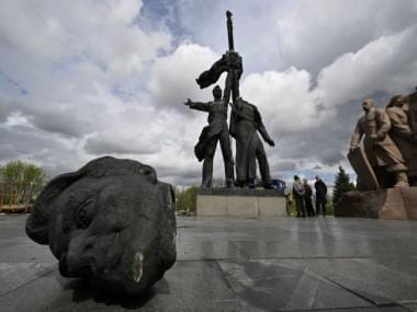 Why Ukraine has destroyed a decades-old statue in Kyiv