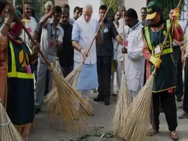 PM Modi hails growing spirit among pilgrims to keep places of worship clean