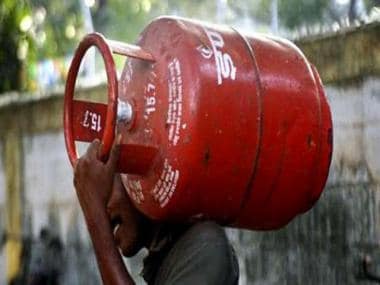 LPG price update: Cost of 19 kg commercial cylinder slashed by Rs 135; check new rates here