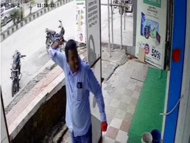 “When Yamraj is on lunch break”: This man’s narrow escape has twitter talking