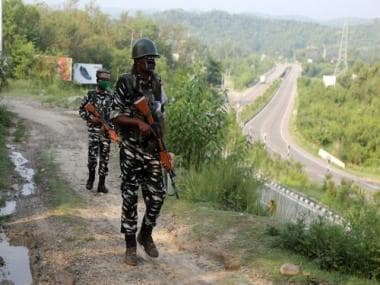 J&amp;K: Migrant labourer shot at in Pulwama, condition stable, say police