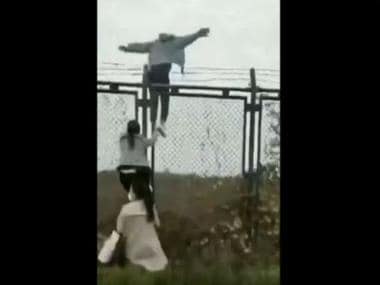 Watch: Workers flee COVID-19 lockdown at China’s biggest iPhone factory