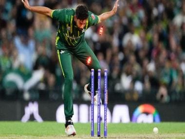 New Zealand vs Pakistan, T20 World Cup: Shadab Khan removes Devon Conway with a sharp direct hit, watch