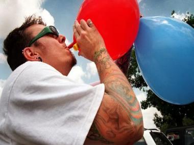Laughing gas to be banned in the Netherlands: What harm can it cause?