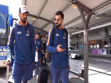 Virat Kohli shares frame with Melbourne women’s hockey team, see photo
