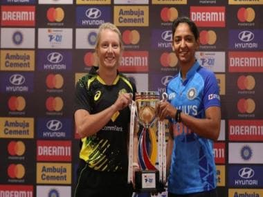 India Women vs Australia Women LIVE: Harmanpreet Kaur opts to field, both sides make one change