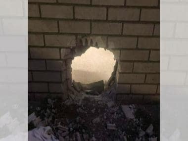 Virginia: Two inmates escape jail and go to restaurant, where patrons report them