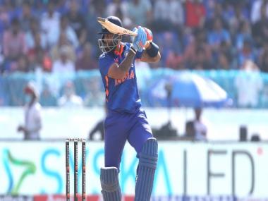 Suryakumar Yadav plays iconic ‘supla shot’ during gully cricket in Mumbai; watch video