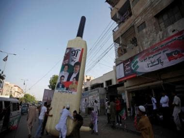 Pakistan: Top court strips Imran Khan-led PTI of ‘bat’ symbol, rejects intra-party polls