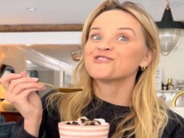 Reese Witherspoon think it’s okay to eat snow. What does science say?